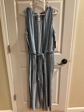 Vince Camuto Sleeveless Light Blue Striped Tie-Waist Jumpsuit